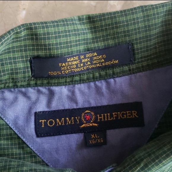 Men's Tommy Hilfiger long sleeve button down shirt. - Picture 8 of 8
